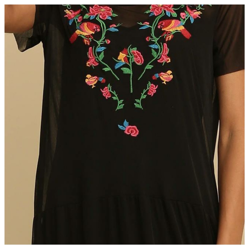 Embroidered Maxi Dress - Picture 2 of 3